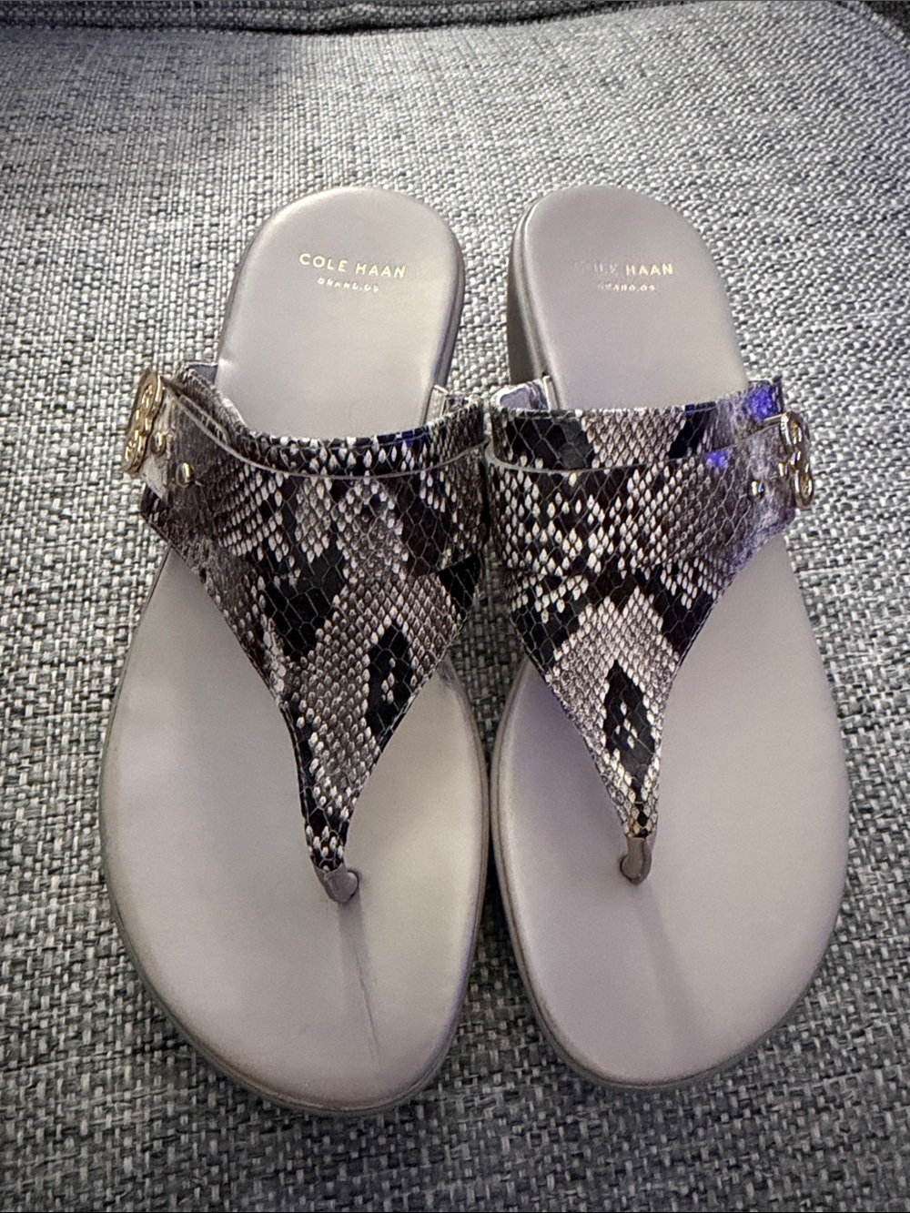 Cole Haan Women's Leather Embossed Snake-Print Platform Wedge Thong Sandals 6.5